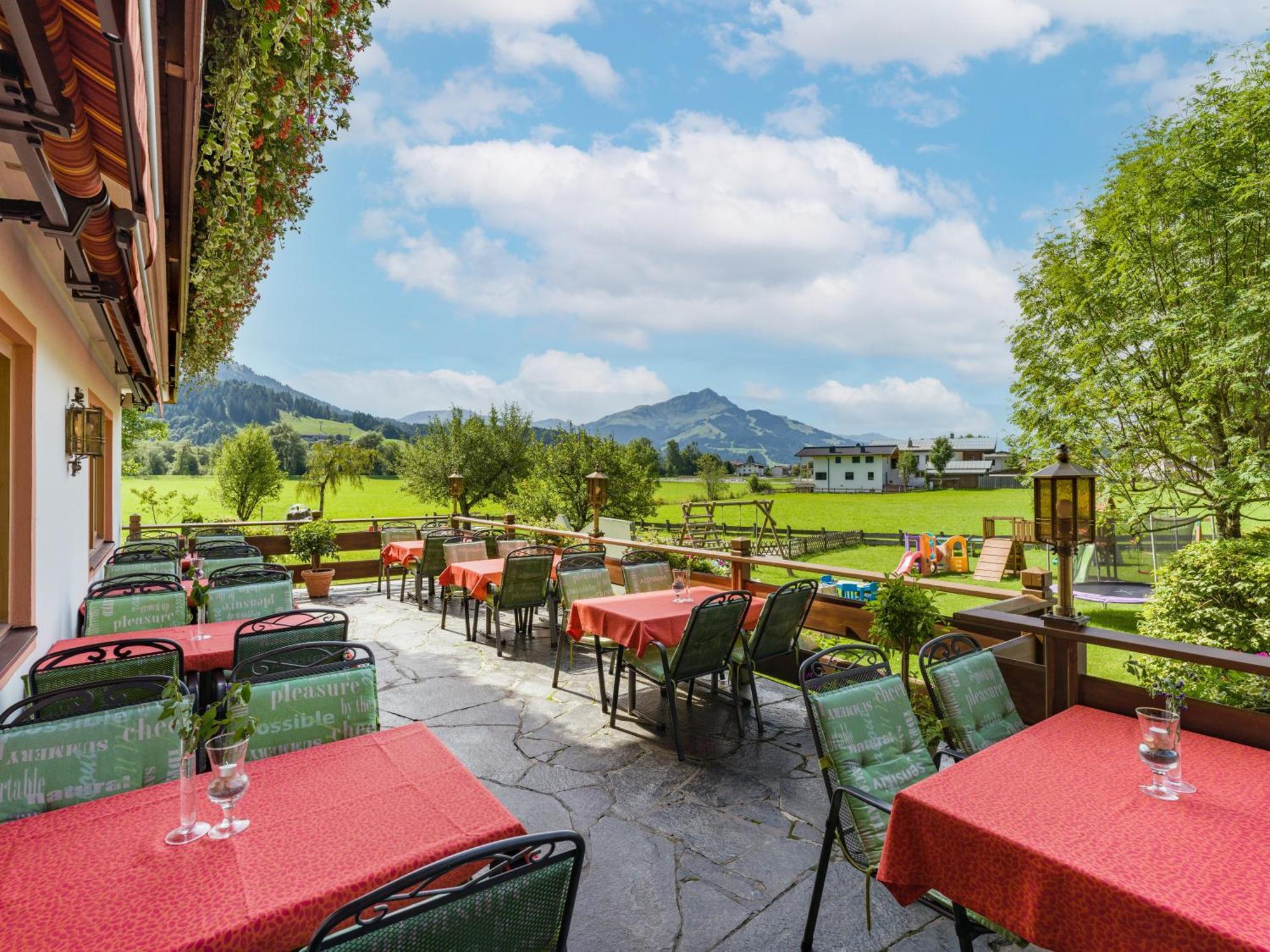 Hotel Neuwirt Kirchdorf in Tirol Extérieur photo